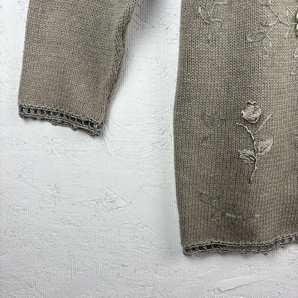 Vintage Shenanigans Embroidered and Beaded Beige Crocheted Sweater L - Picture 11 of 11